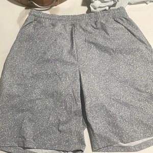 Mens lululemon shorts new without tags.!